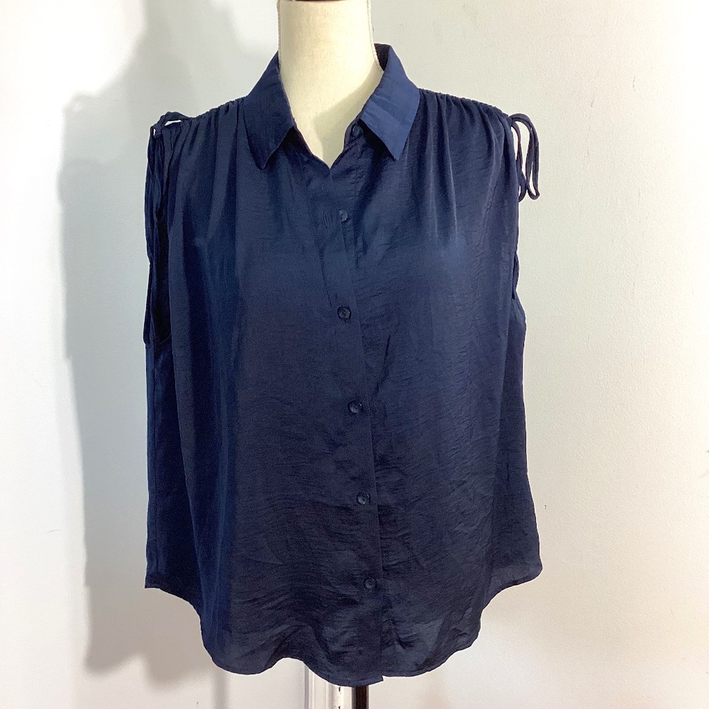 ALEX & LILI PLUS 1X NAVY CRINKLED POLYSILK SLEEVELESS BLOUSE BUTTON FRONT